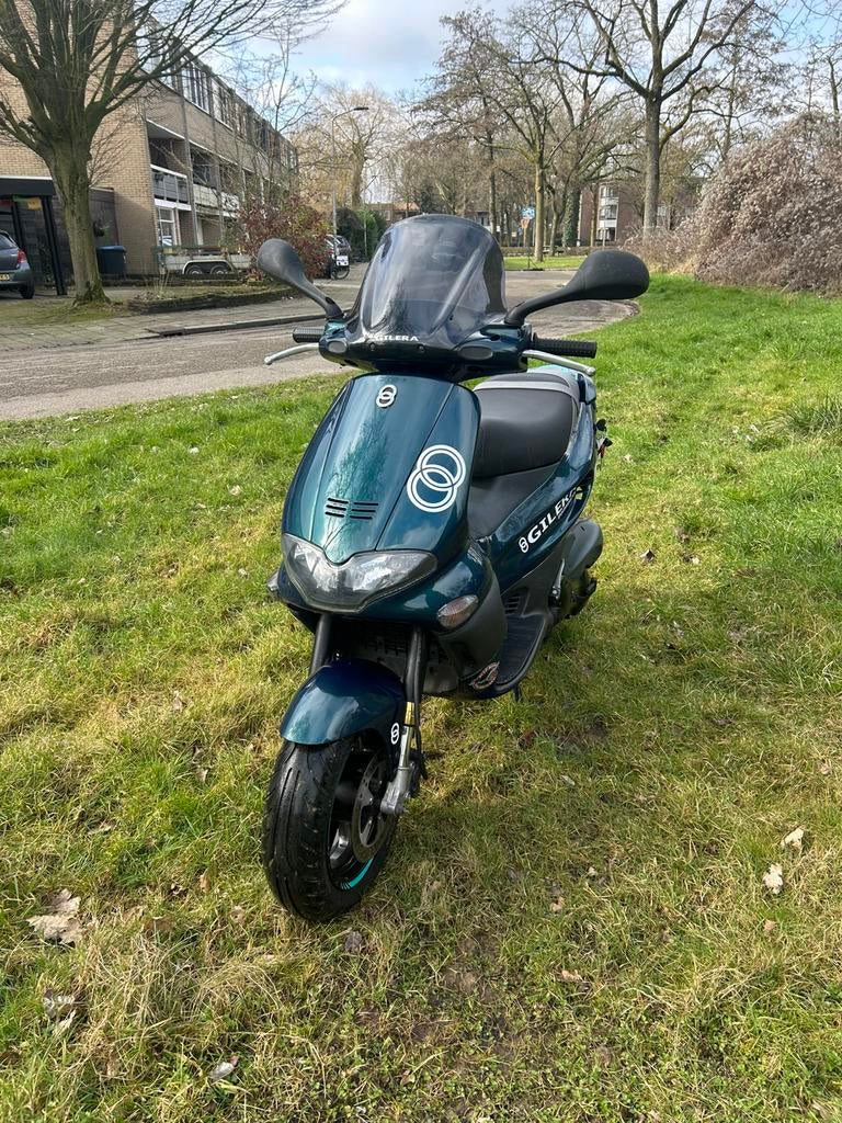 Gilera Runner 180cc, Fietsen en Brommers, Scooters | Piaggio, Ophalen, Zo goed als nieuw, Benzine, Zip