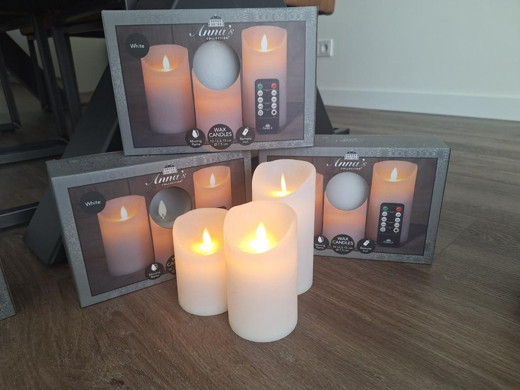 12x Anna's Collection LED Kaarsen Wit met Bewegende Vlam, Kunststof, Wit, Ophalen of Verzenden, Zo goed als nieuw
