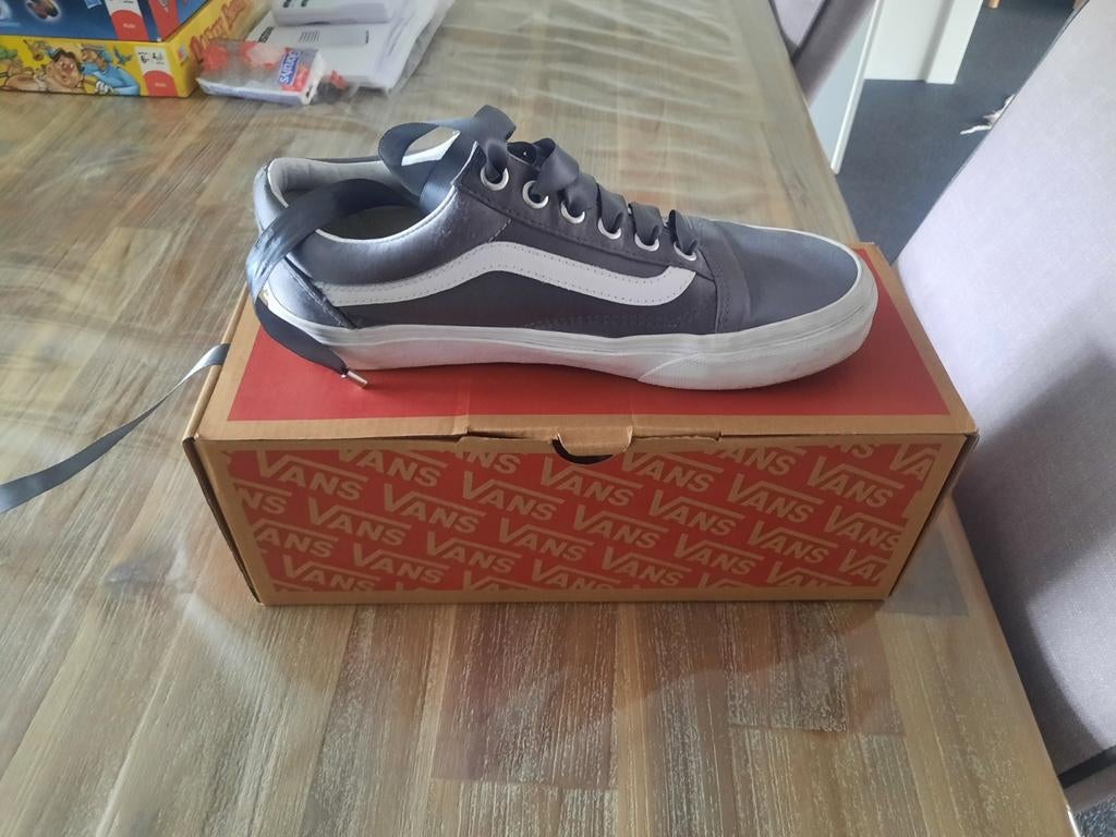 Vans 37, Schoenen, Ophalen of Verzenden, Zo goed als nieuw, Vans