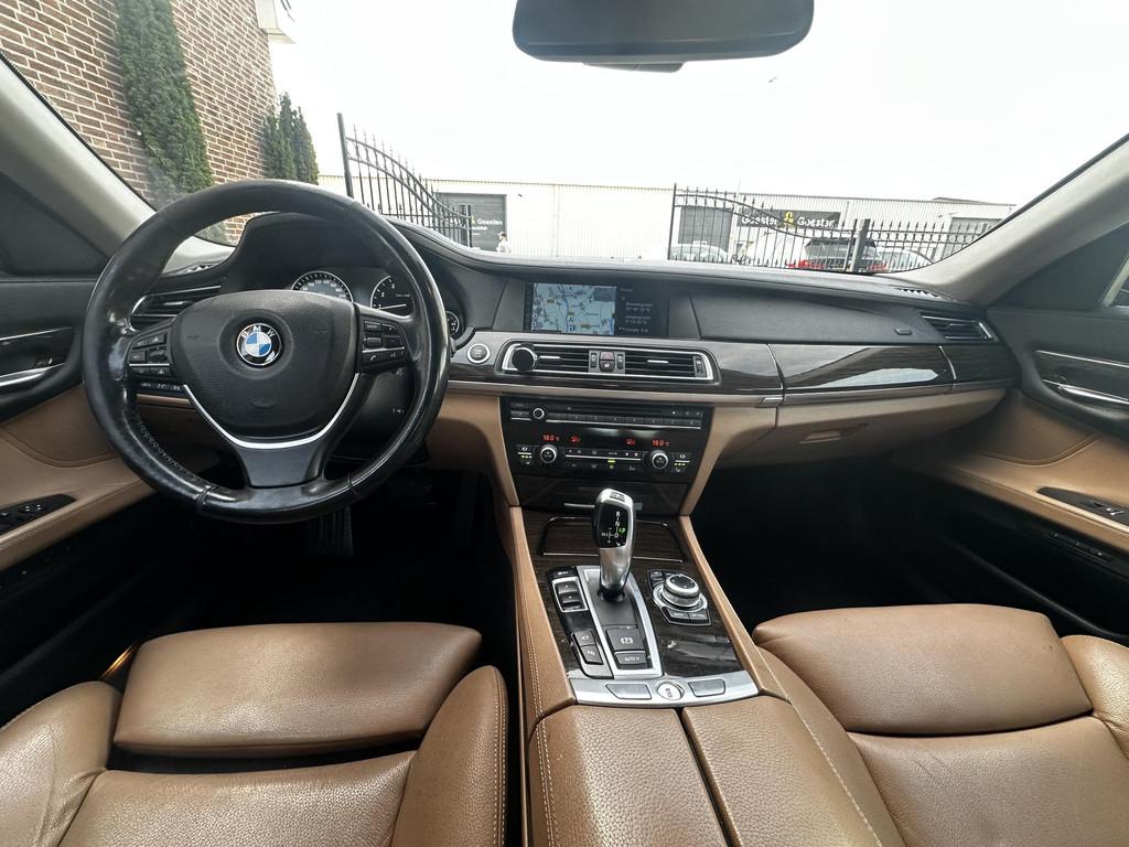 BMW 7-serie 750i High Executive, Euro 5, Achterwielaandrijving, Gebruikt, 8 cilinders
