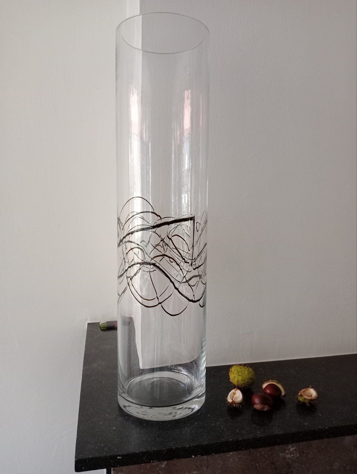 Hoge vaas (glas), Huis en Inrichting, Ophalen, Gebruikt, 14 cm, Inclusief decoratie