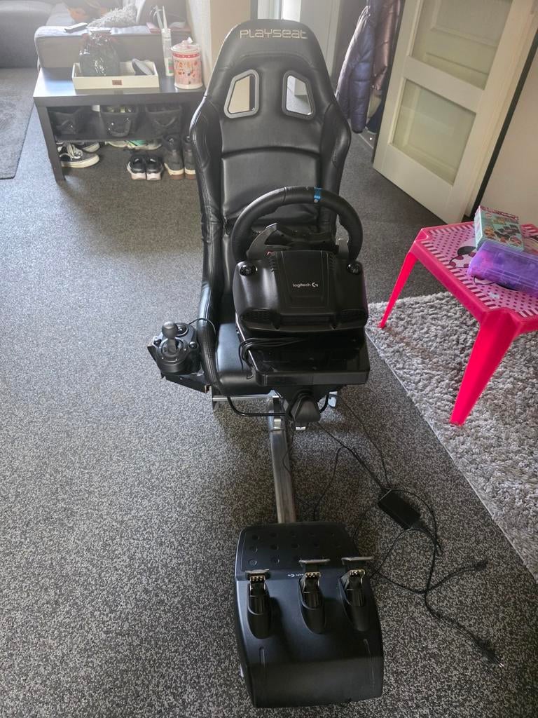Playseat met Seatslider en Logitech G29 incl. Shifter, Spelcomputers en Games, Spelcomputers | Sony PlayStation 4, Ophalen, Zo goed als nieuw
