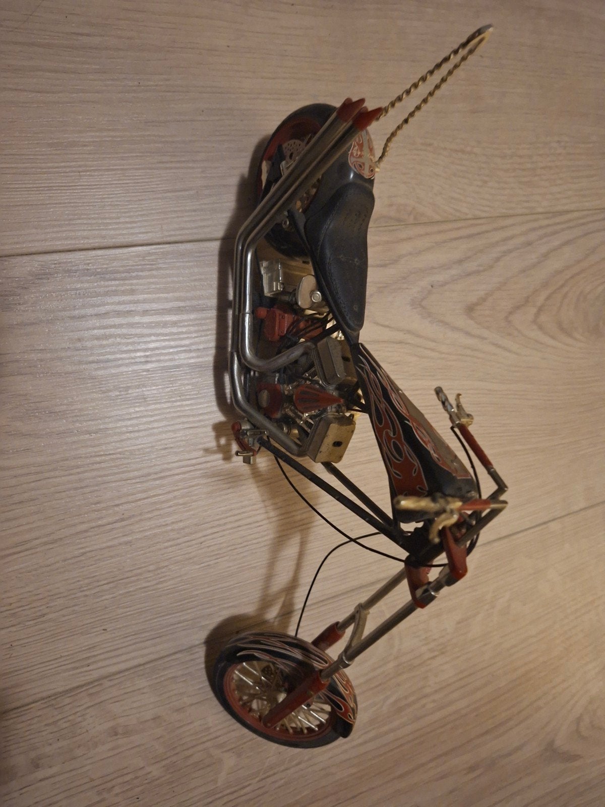 Unieke Chopper Motorfiets Model - Metaal, Zo goed als nieuw, Ophalen, Overige merken, Groter dan 1:32