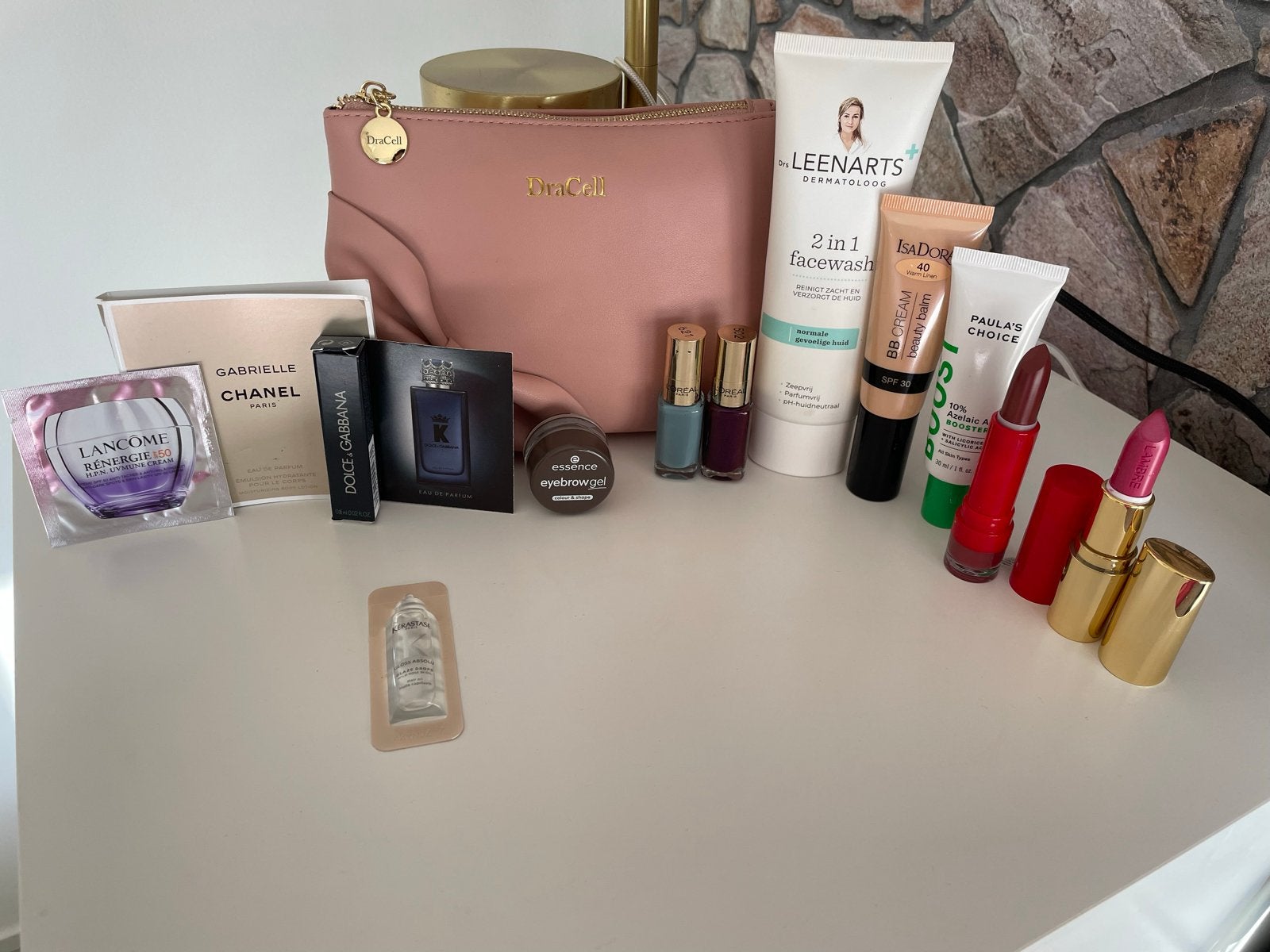 DraCeel toilettas met diverse cosmetica en parfums, Ophalen of Verzenden, Nieuw, Roze, Dame