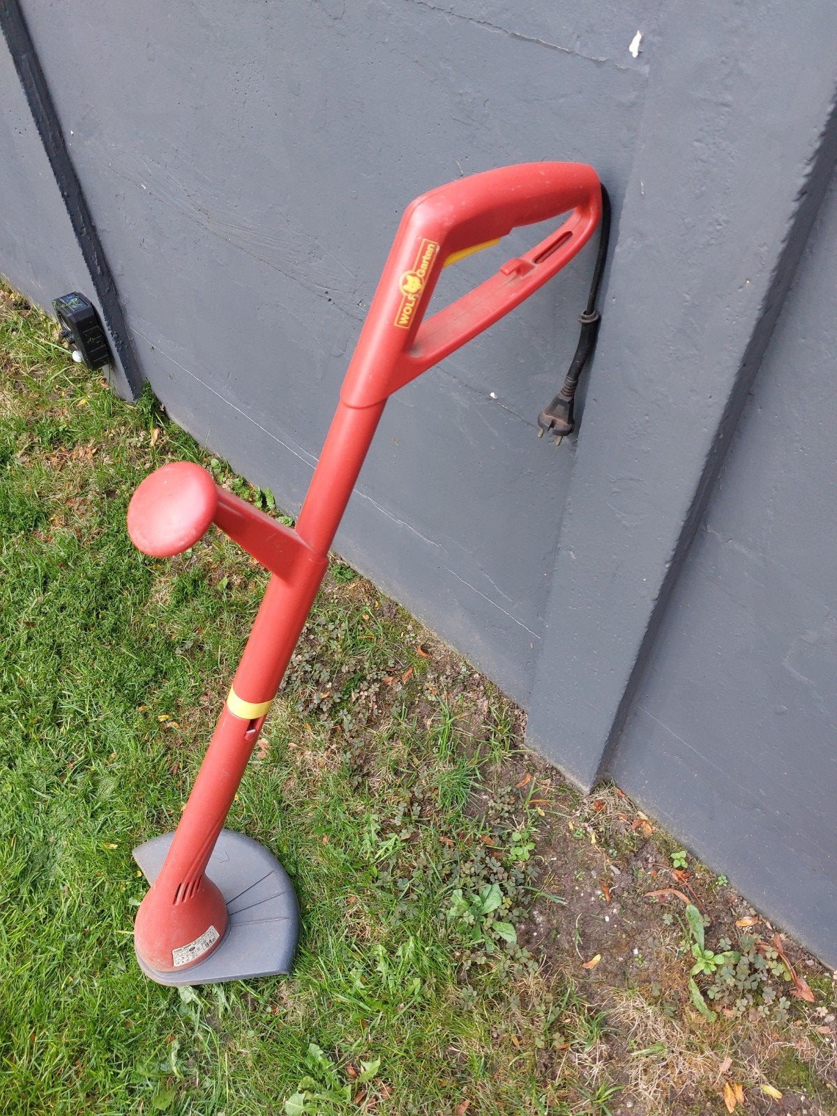 Wolf-Garten elektrische grastrimmer - zo goed als nieuw, Tuin en Terras, Ophalen, Cirkelmaaier, Elektrische grasmaaier, Minder dan 30 cm