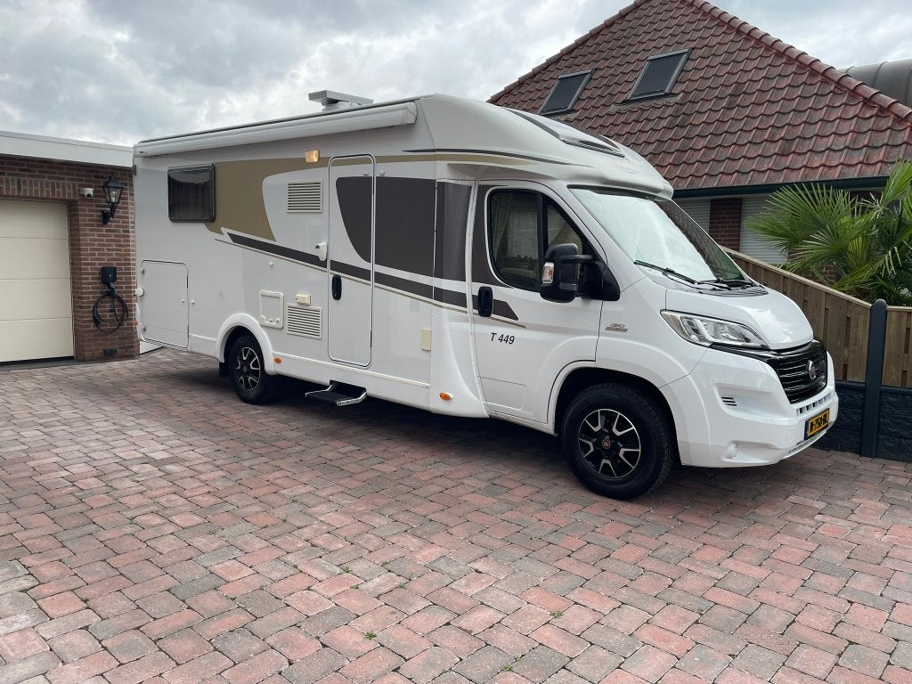 Caravans And Camping Carado