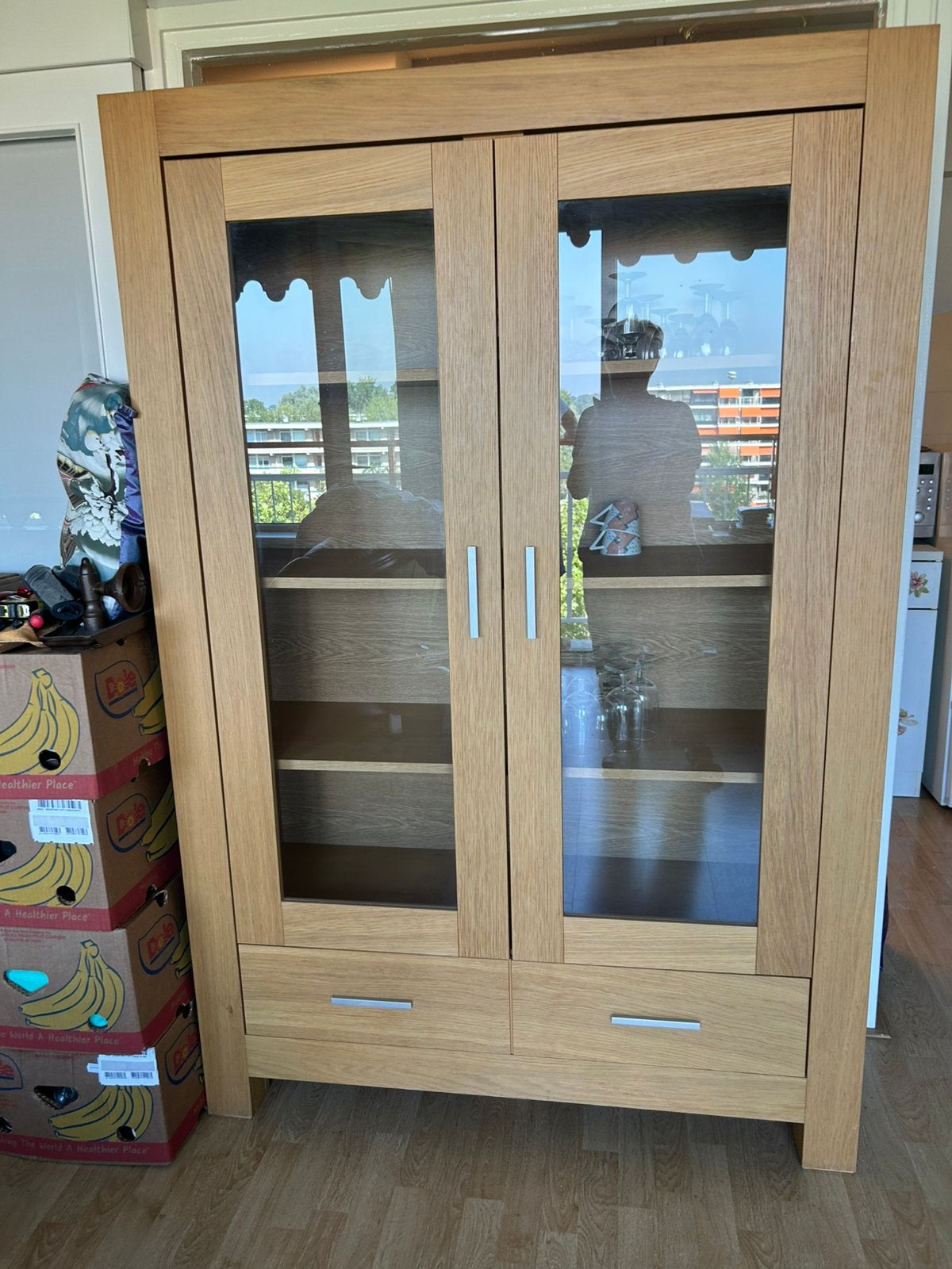 Vitrine kast stijl blank eiken, Ophalen, Zo goed als nieuw