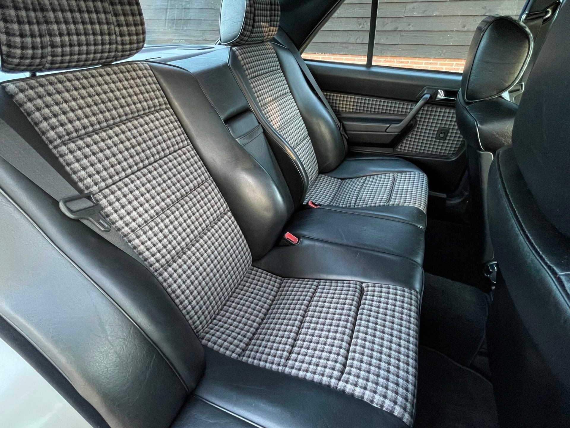 Mercedes-Benz 190-serie 2.3-16 in zeer mooie staat, foto 11