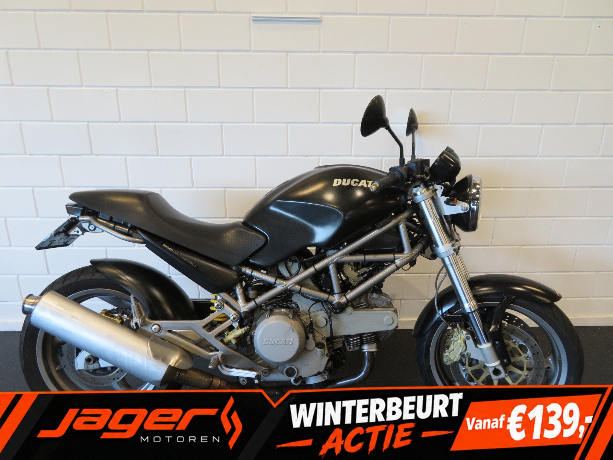 Ducati MONSTER 620 I.E. DARK EDITION! (bj 2002), Motoren, Naked bike, Gebruikt, Bedrijf