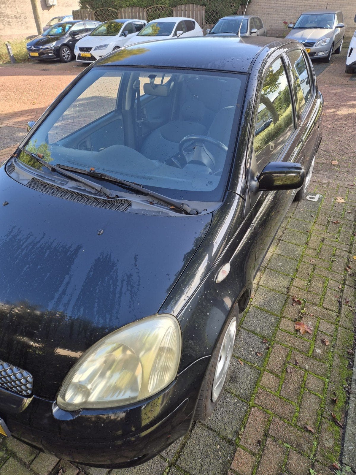 Toyota Yaris 1.0 16V Vvti 5DR 2005 Zwart, Auto's, 31 €/maand, 4 cilinders, 400 kg, Zwart