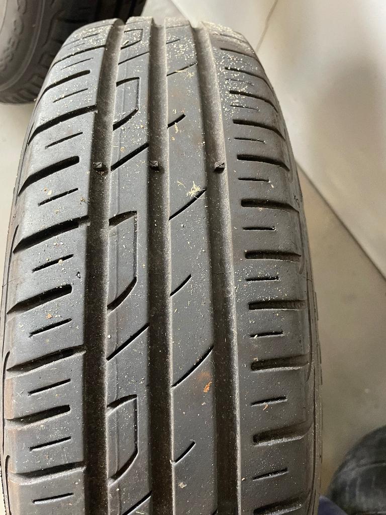 Fiat Panda 2011 velgen en banden, Ophalen, Gebruikt, 13 inch, Band(en)