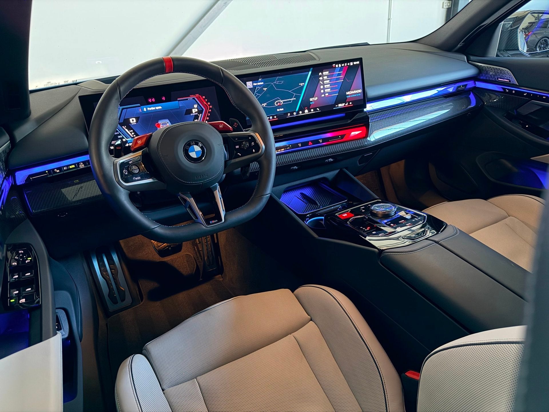 BMW 5-serie Touring M5, Carbon, Panodak, Trekhaak, Silversto, 8 cilinders, 4395 cc, Leder, 5-Serie