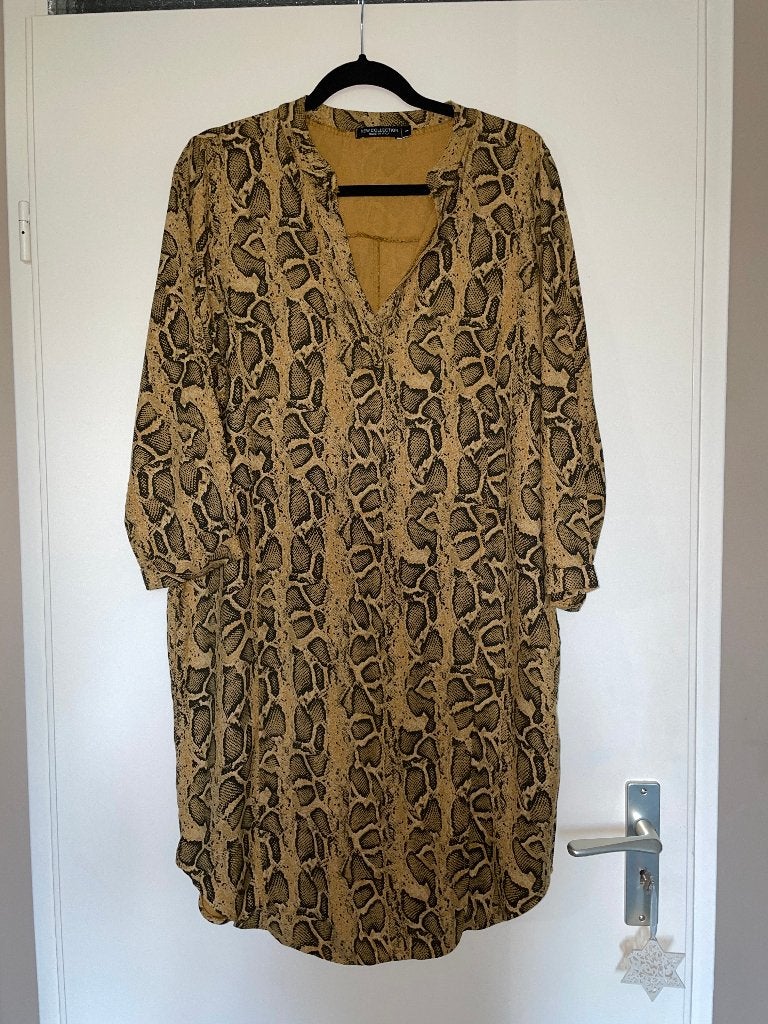 Slangenprint mosterd / oker kleur lange blouse tuniek mt M, Kleding | Dames, Ophalen of Verzenden, Zo goed als nieuw, Maat 42/44 (L)