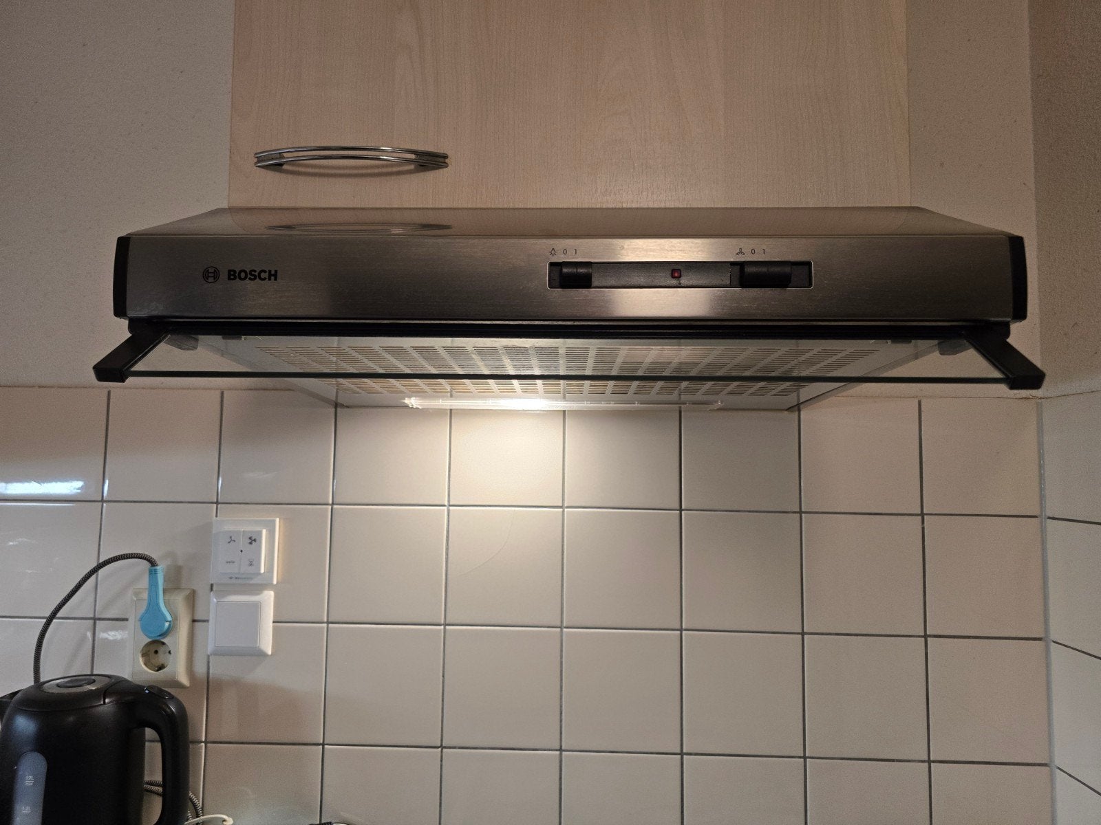 Bosch Vlakschermkap - RVS Afzuigkap, Ophalen, Gebruikt, Minder dan 200 m³ per uur, Inbouw