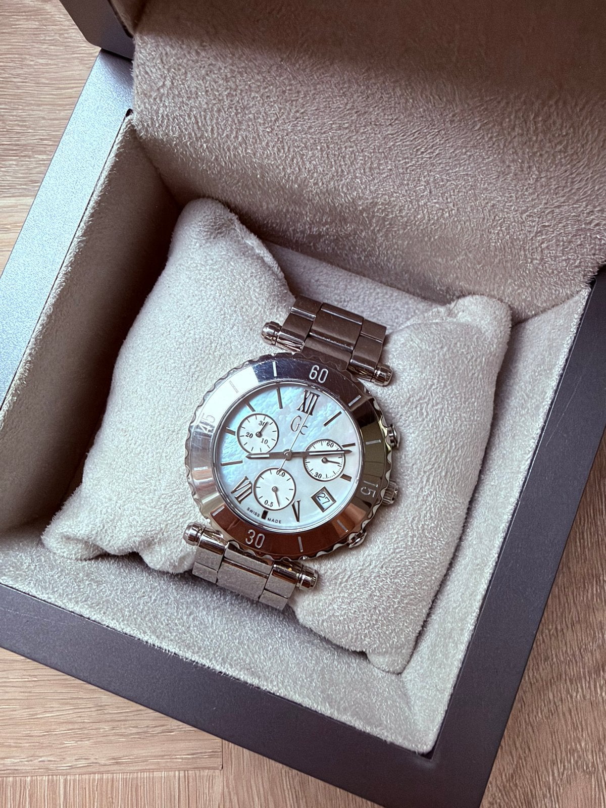 Gc Guess Collection Diver Chic Chronograaf Parelmoer, Ophalen, Zo goed als nieuw, Staal, Guess