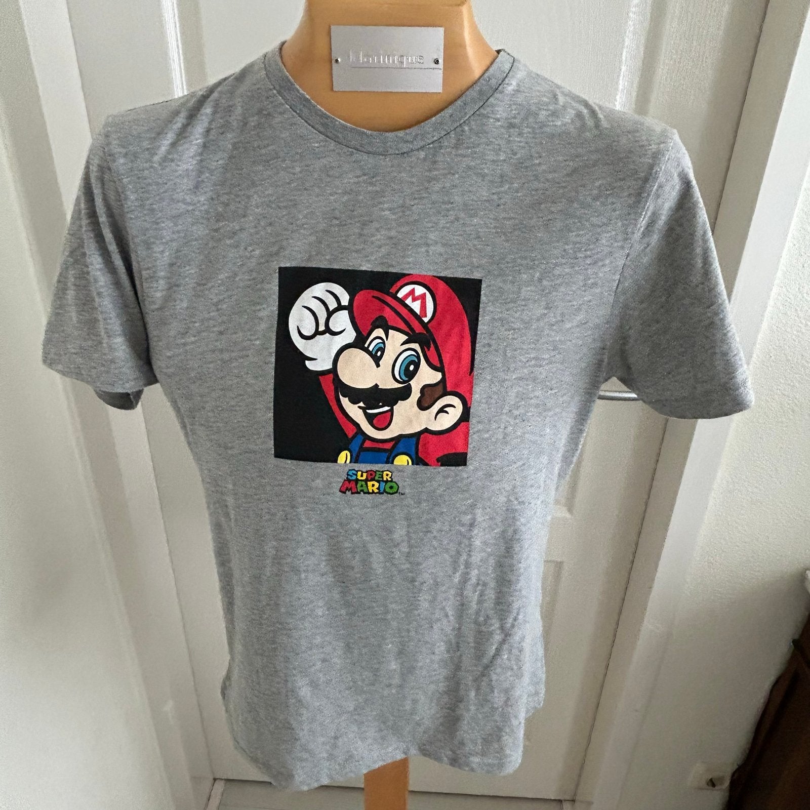 NIEUW origineel Super Mario T-shirt Maat L grijs shirt AKTIE, Ophalen of Verzenden, Nieuw, Maat 52/54 (L), Grijs