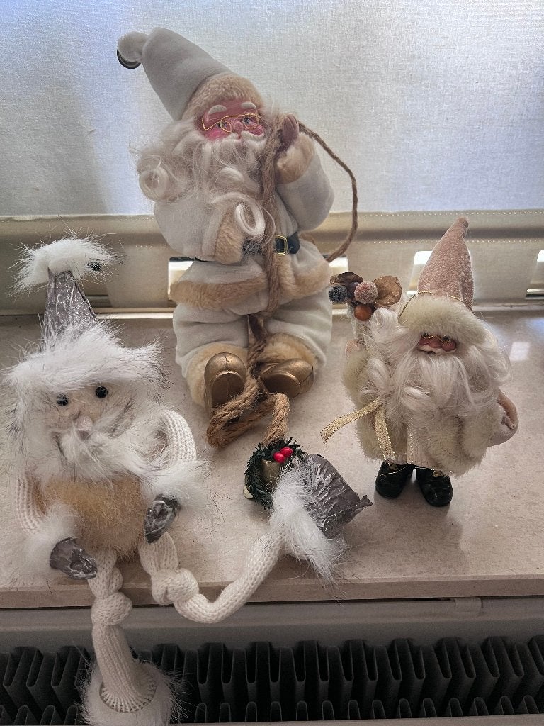 3 kerstmannen creme gebr wit kleur  kerst figuren, Ophalen of Verzenden, Zo goed als nieuw