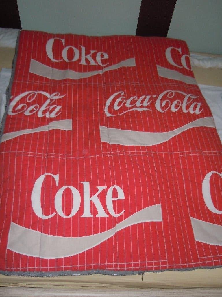slaapzak coca-cola, Caravans en Kamperen, Slaapzakken, Ophalen, Zo goed als nieuw