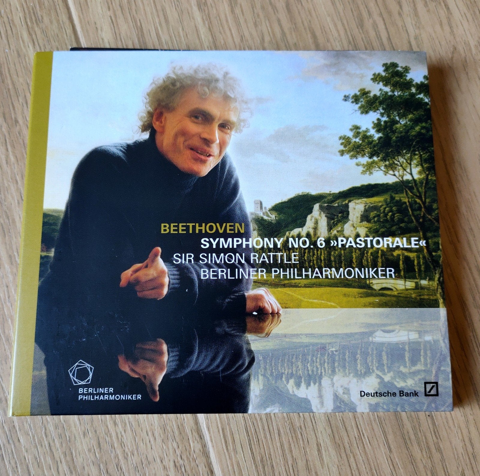 Beethoven: Symfonie nr. 6 'Pastorale' - Sir Simon Rattle, Met libretto, Ophalen of Verzenden, Zo goed als nieuw, Romantiek