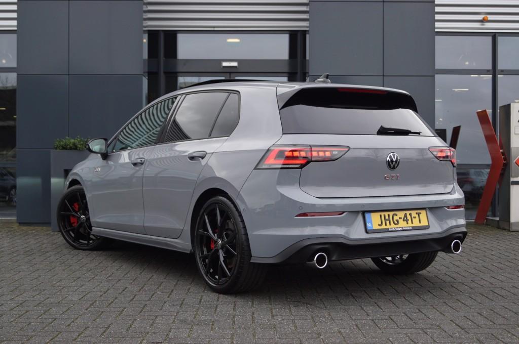 Volkswagen GOLF GTI DSG 265pk Facelift / Panodak / Black/ 19, Auto's, Stuurwielverwarming, Gebruikt, Huisgarantie, 4 cilinders