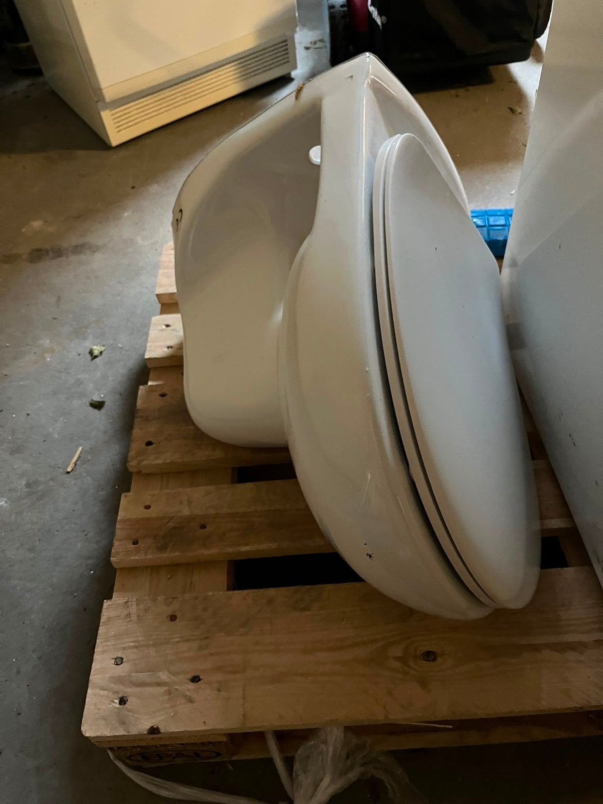 Closetpot met zitting en deksel 1 maand gebruikt, Ophalen, Gebruikt, Toilet