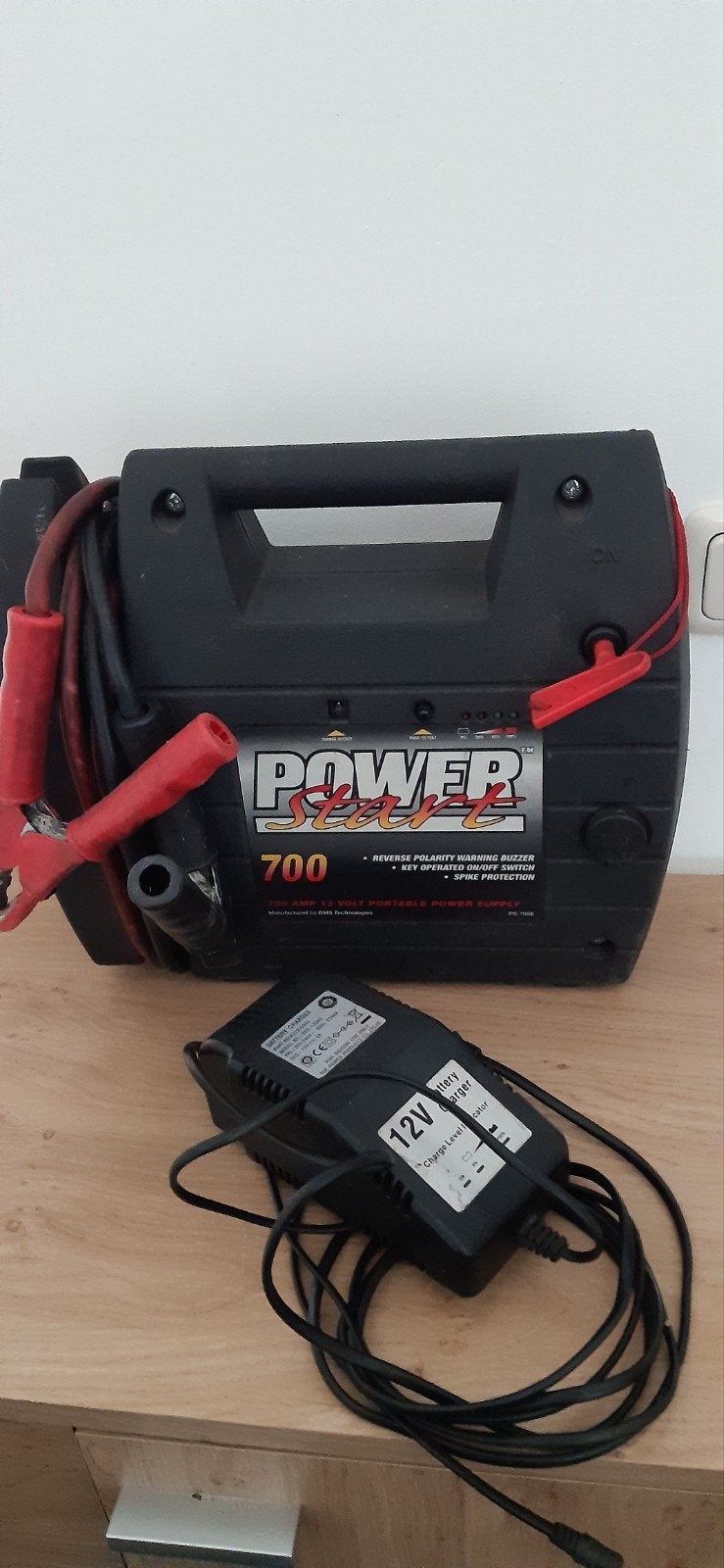 Powerstart 700E Accu Booster 12V, Ophalen, Gebruikt