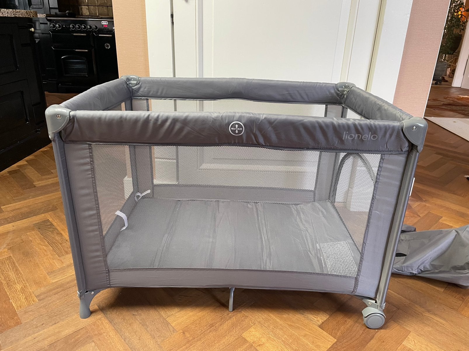 Campingbedje/box Lionelo, Kinderen en Baby's, Ophalen, Gebruikt, Reisbedje