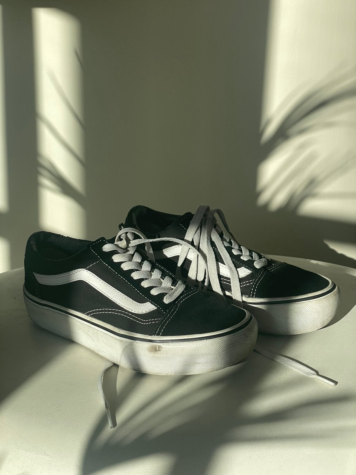 Vans UA Old Skool Platform 36.5, Zwart, Ophalen of Verzenden, Sneakers of Gympen, Gedragen