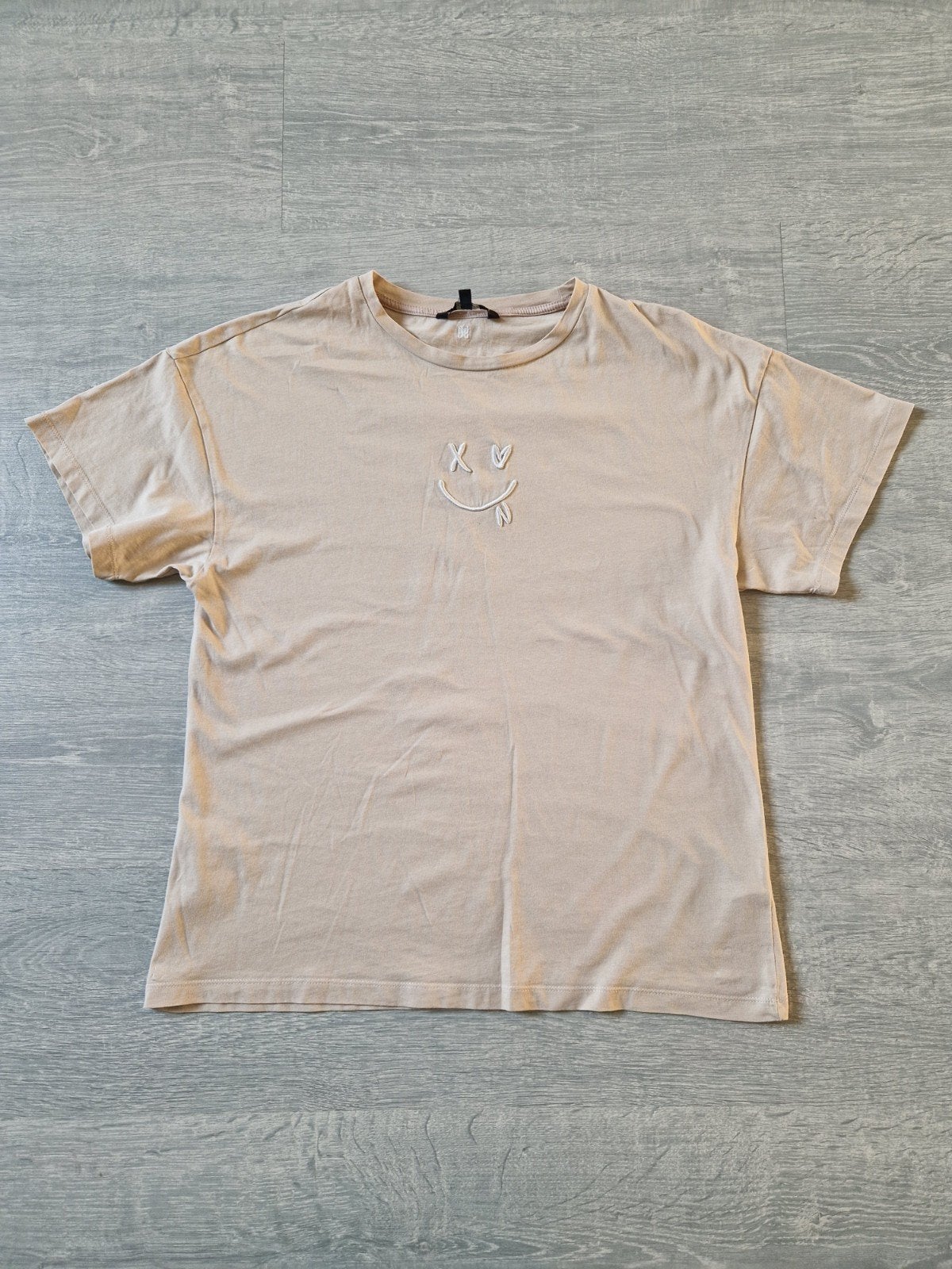 Beige shirt van Nikkie maat 32. Valt oversized., Beige, Ophalen of Verzenden, Zo goed als nieuw, Maat 34 (XS) of kleiner