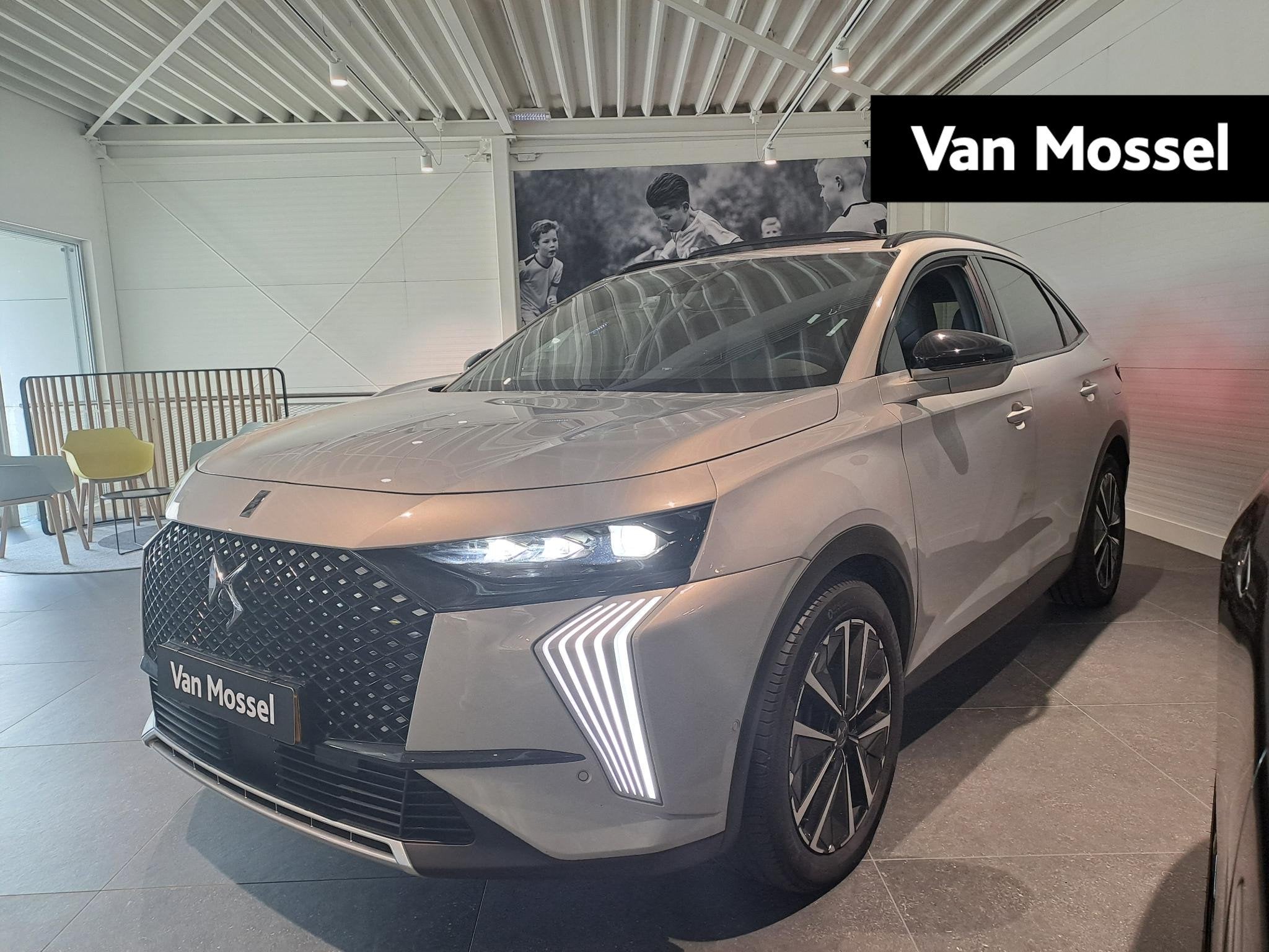 DS 7 1.6 PHEV 300 4x4 Etoile, Auto's, DS, 12 maanden, 14 kWh, Gebruikt, Vierwielaandrijving