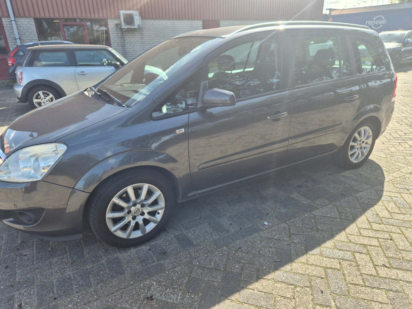 Opel Zafira 1.8 2008 Grijs, Voorwielaandrijving, Stof, Zwart, 4 cilinders
