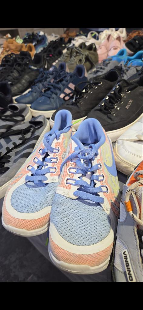 Mix gebruikte schoenen goede staat. Partij afname, Ophalen, Gedragen, Sneakers of Gympen