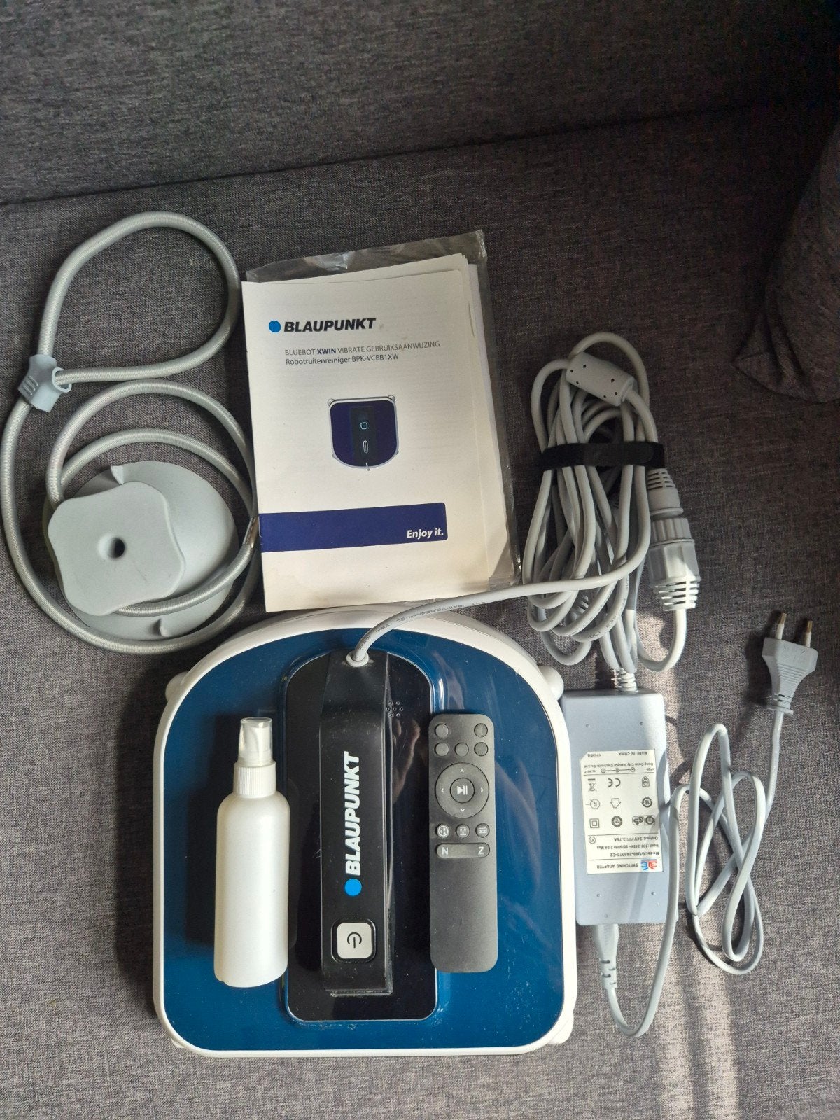 Raamzeem robot Blaupunkt, Ophalen