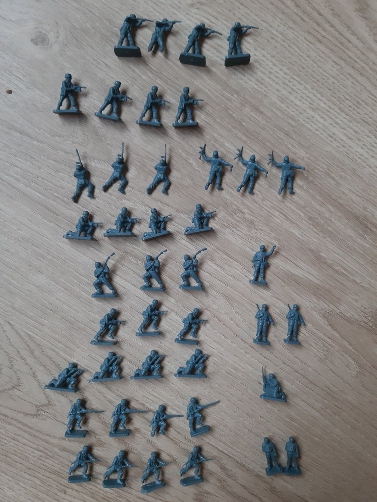 Airfix schaal 1/76: German Paratroops ww2 (01753), Verzenden, Gebruikt, 1:50 of kleiner, Figuur of Figuren