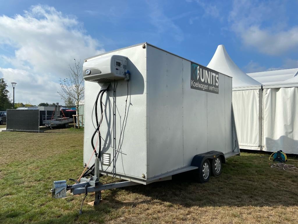 Te huur grote koel vries combinatie | Koelwagen | koeling, Ophalen, Nieuw, Overige