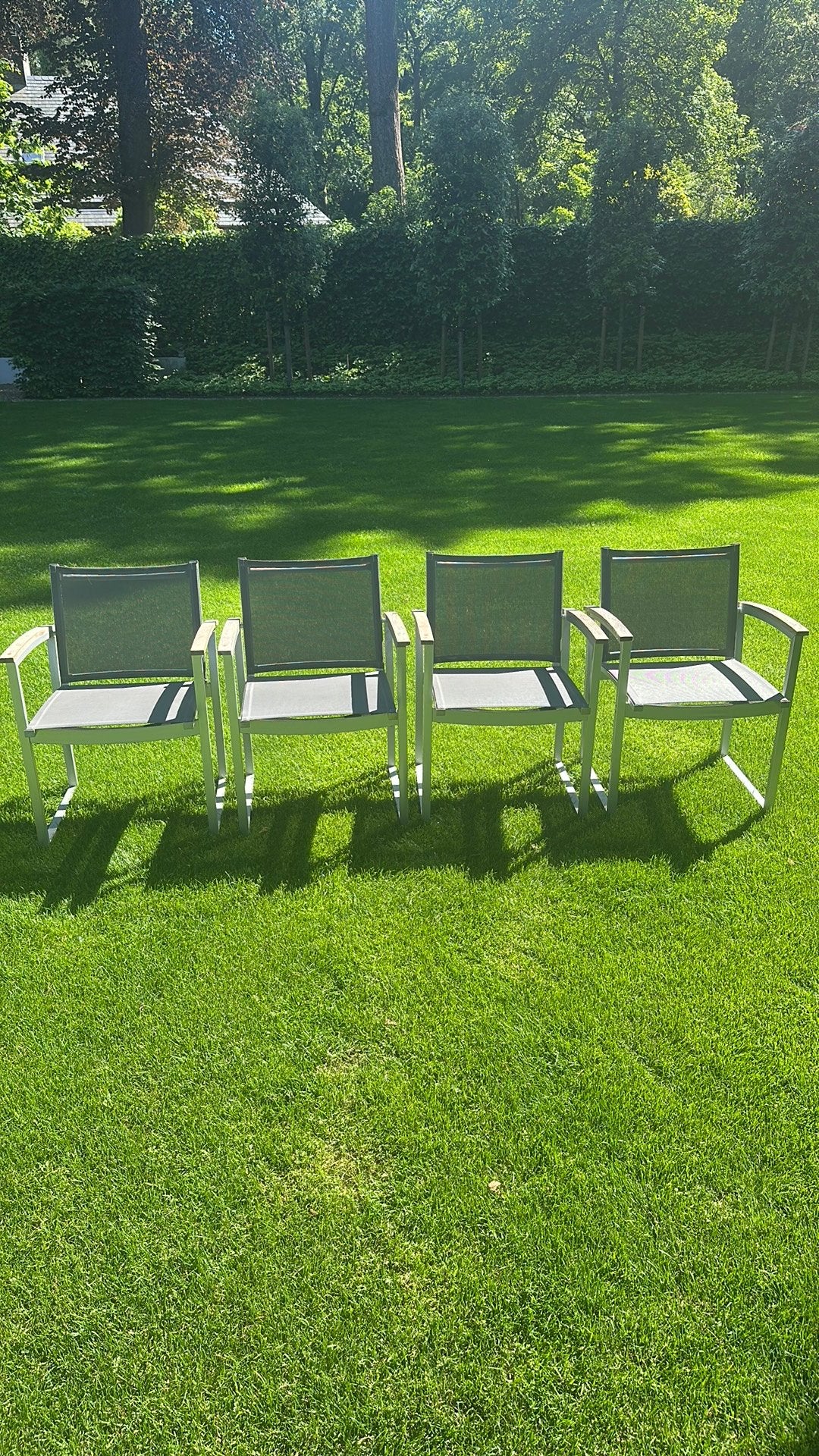 4 tuinstoelen  grijs textileen, aluminium en teakhout., Ophalen, 4 zitplaatsen, Gebruikt, Aluminium