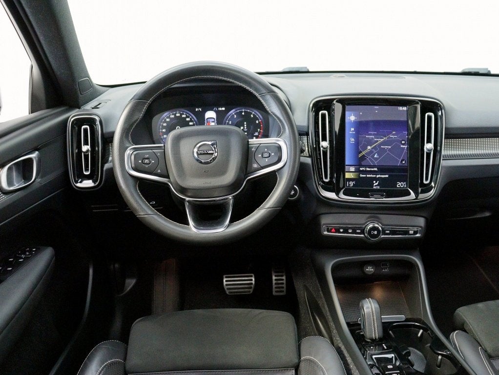 Volvo XC40 1.5 T3 Inscription | Navi | Elek. trekhaak | Pano, Automaat, Gebruikt, Bedrijf, SUV of Terreinwagen