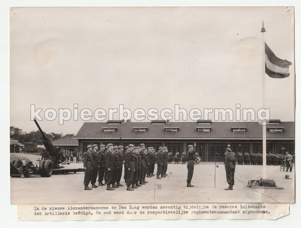 Grote persfoto Alexanderkazerne Den Haag Artillerie, Verzenden, X, Foto of Poster, Nederland