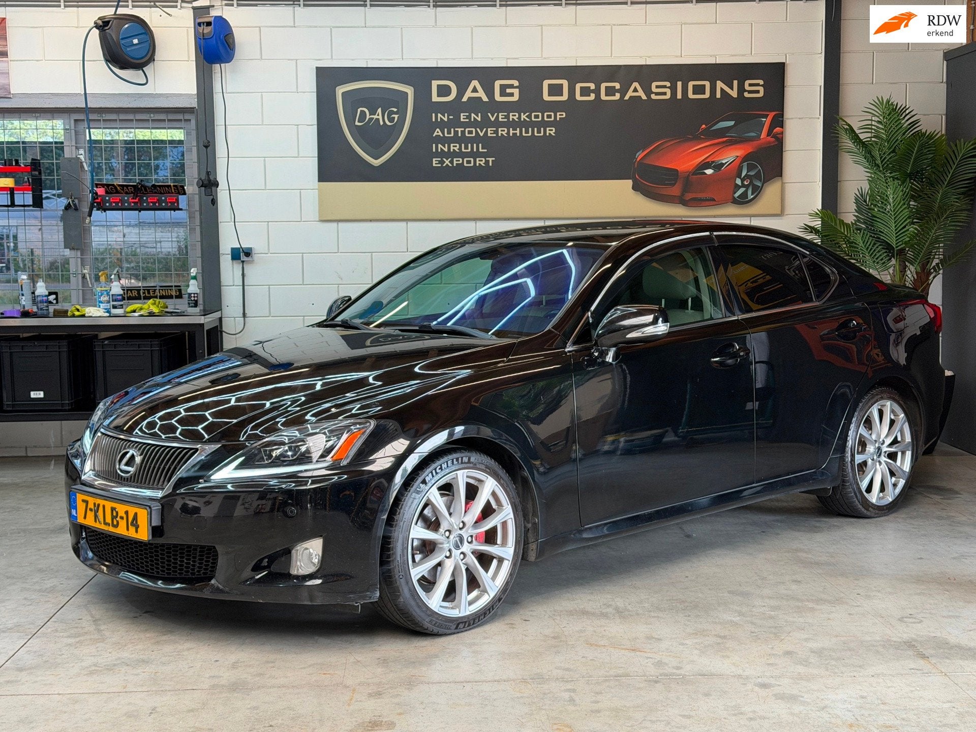 Lexus IS 250 Business AUTOMAAT|BOMVOL|CAMERA|ELEK STOEL/STUU, Auto's, Lexus, Achterwielaandrijving, Gebruikt, Beige, 1535 kg