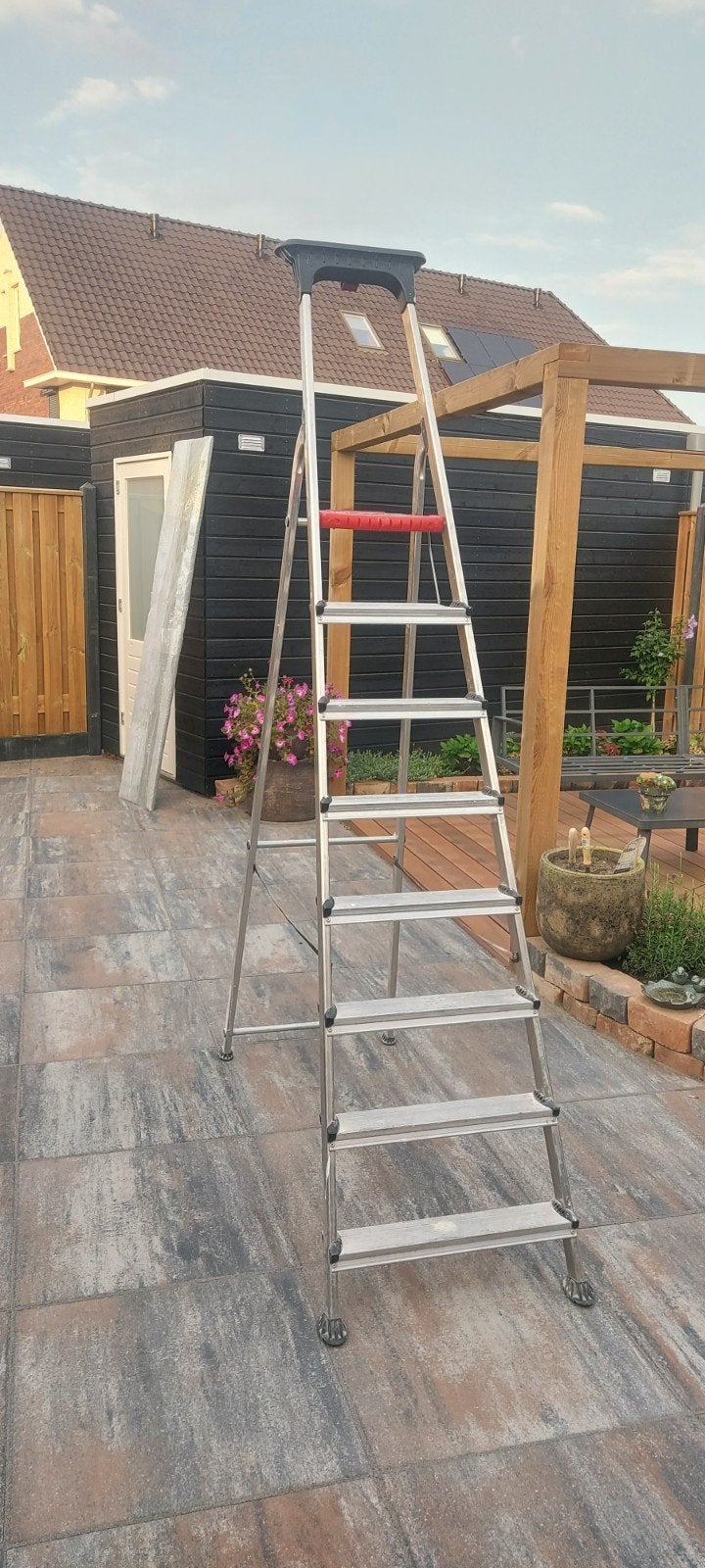 Altrex trap - Gebruikt maar in goede staat, Doe-het-zelf en Verbouw, Ladders en Trappen, Ophalen, Gebruikt, Trap, Opvouwbaar of Inschuifbaar