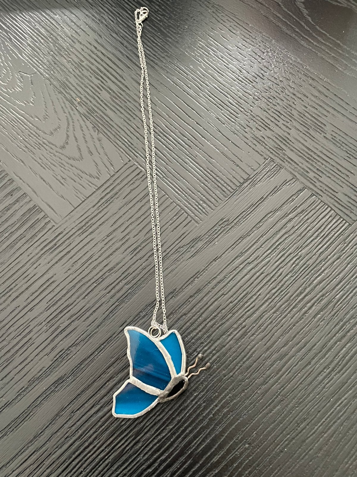 Vlinder ketting - Uniek handgemaakt sieraad, Sieraden, Tassen en Uiterlijk, Blauw, Nieuw, Ophalen of Verzenden, Overige materialen