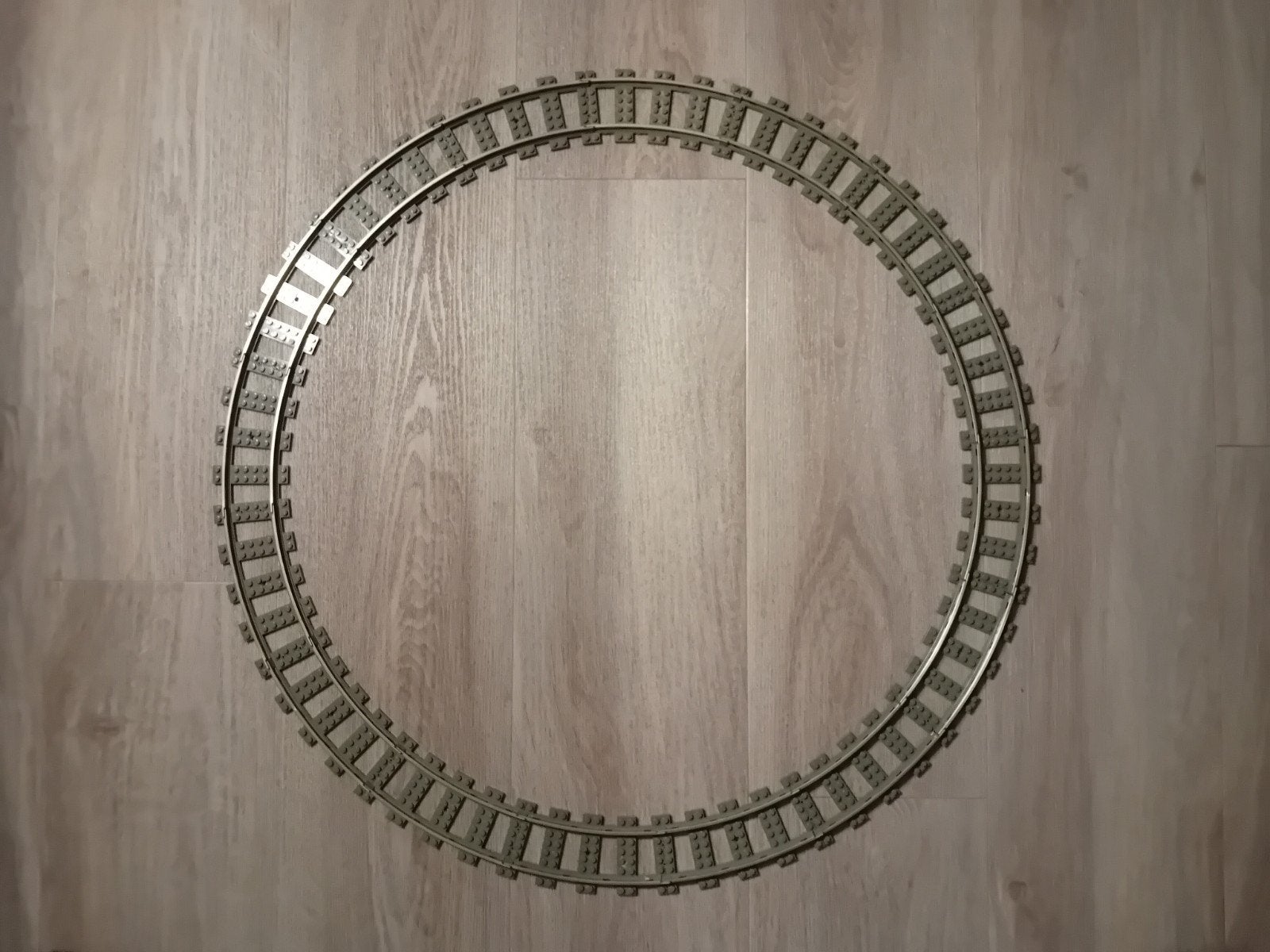 Lego rails 9v rondje 16st 4520, Gebruikt, Verzenden, Lego, Losse stenen