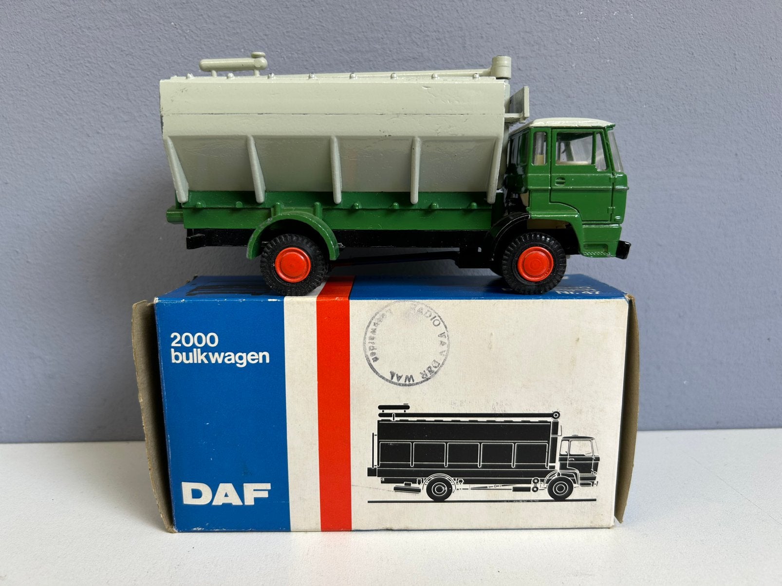 Lion toys car Daf 2000 Bulkwagen Vijzelwagen NMIB 1:50 a €55, Hobby en Vrije tijd, Ophalen of Verzenden, Zo goed als nieuw, Bus of Vrachtwagen