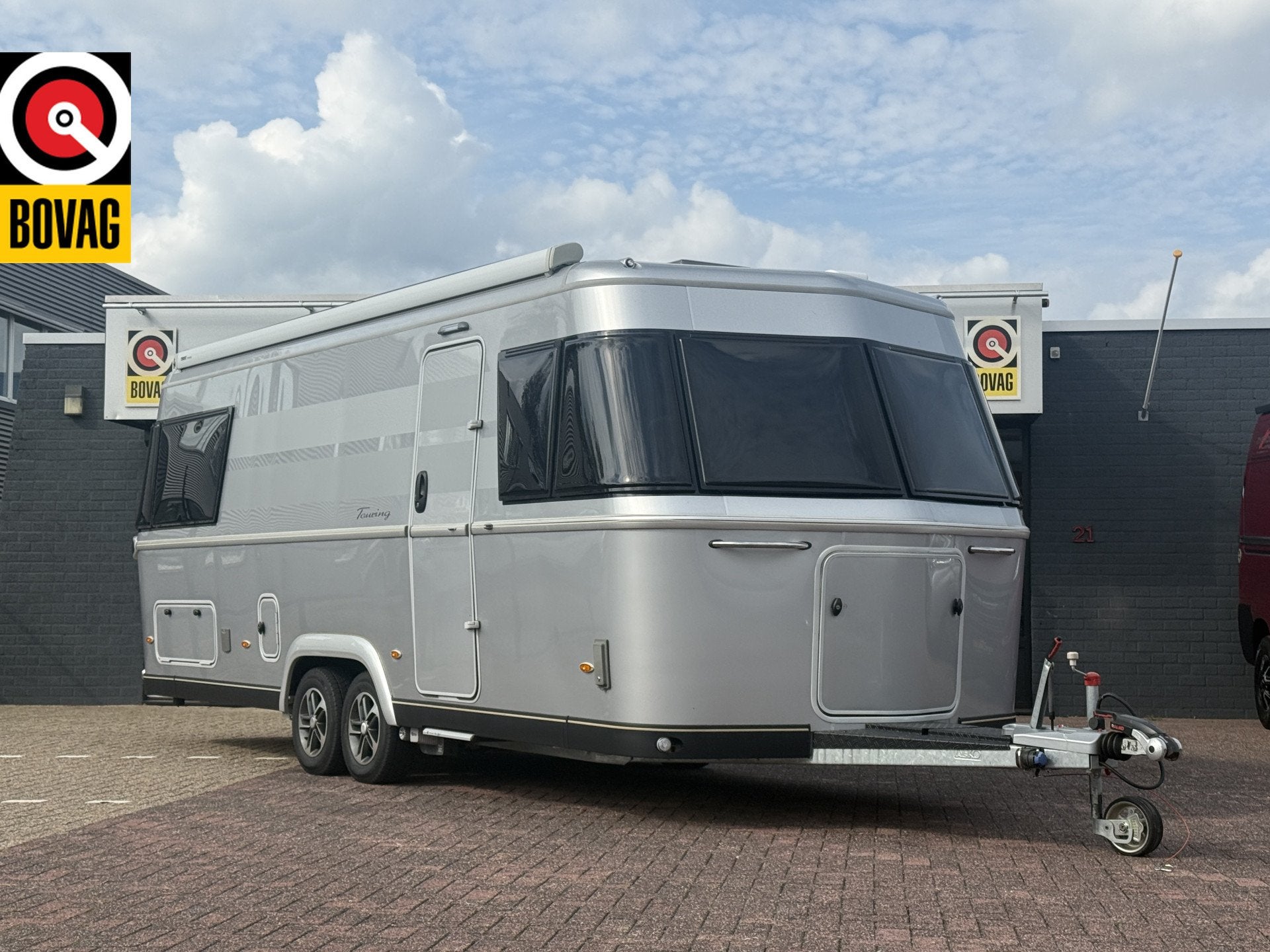 Eriba T 820 (TOURING 820) full options EP level systeem leng, Koelkast, Rondzit, Bedrijf, Eriba