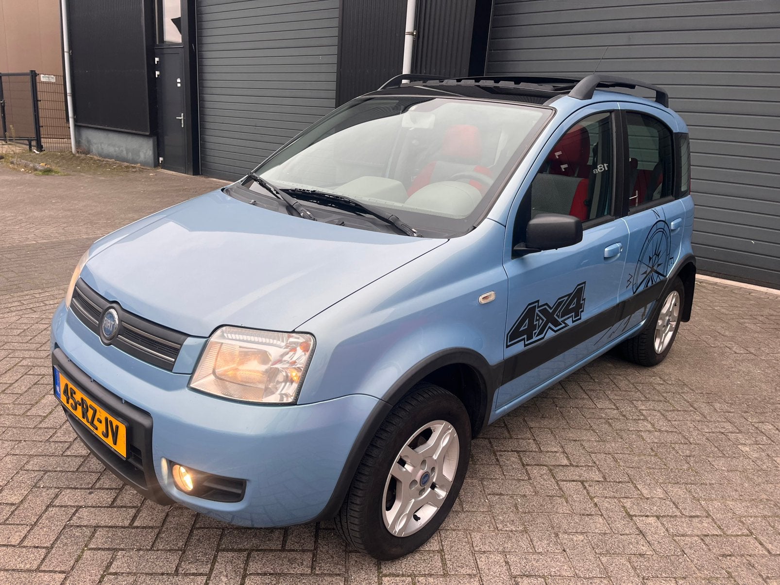 Fiat Panda 1.2 4X4 Climbing schuif/kanteldak Android/Apple, Auto's, 40 €/maand, 1242 cc, Origineel Nederlands, Handgeschakeld