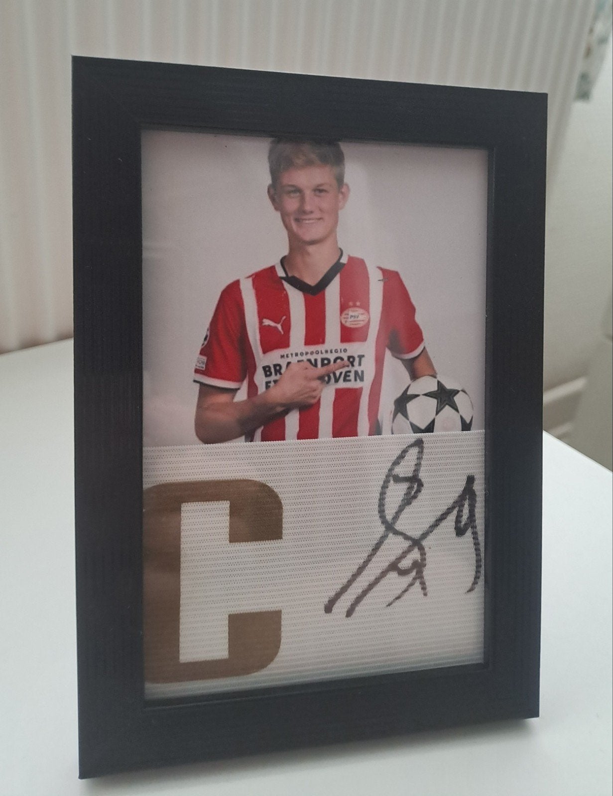 Gesigneerde Jesper Uneken Aanvoerdersband (Wit/Goud), Verzamelen, Sportartikelen en Voetbal, Ophalen of Verzenden, Nieuw, PSV