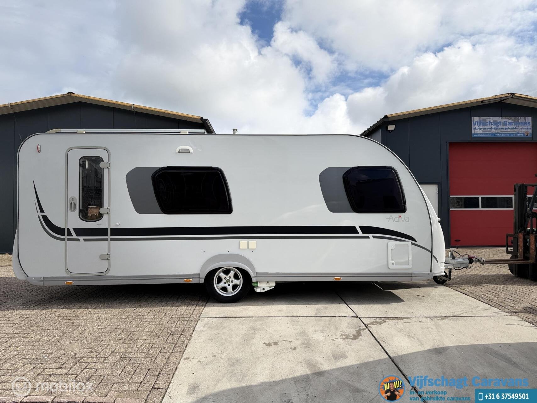 Adria Adiva 553 PH Incl mover, airco, voortent, 7 tot 8 meter, Bedrijf, Adria, 1250 - 1500 kg