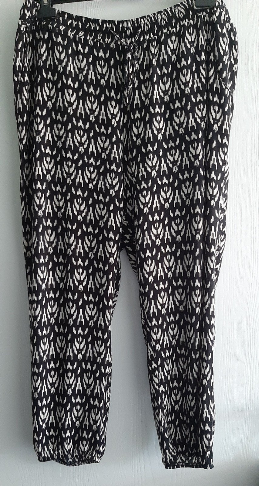 MS Mode broek in beige/zwart. Mt. 44. Als nieuw, Meerkleurig, Maat 42/44 (L), Ophalen of Verzenden, Zo goed als nieuw
