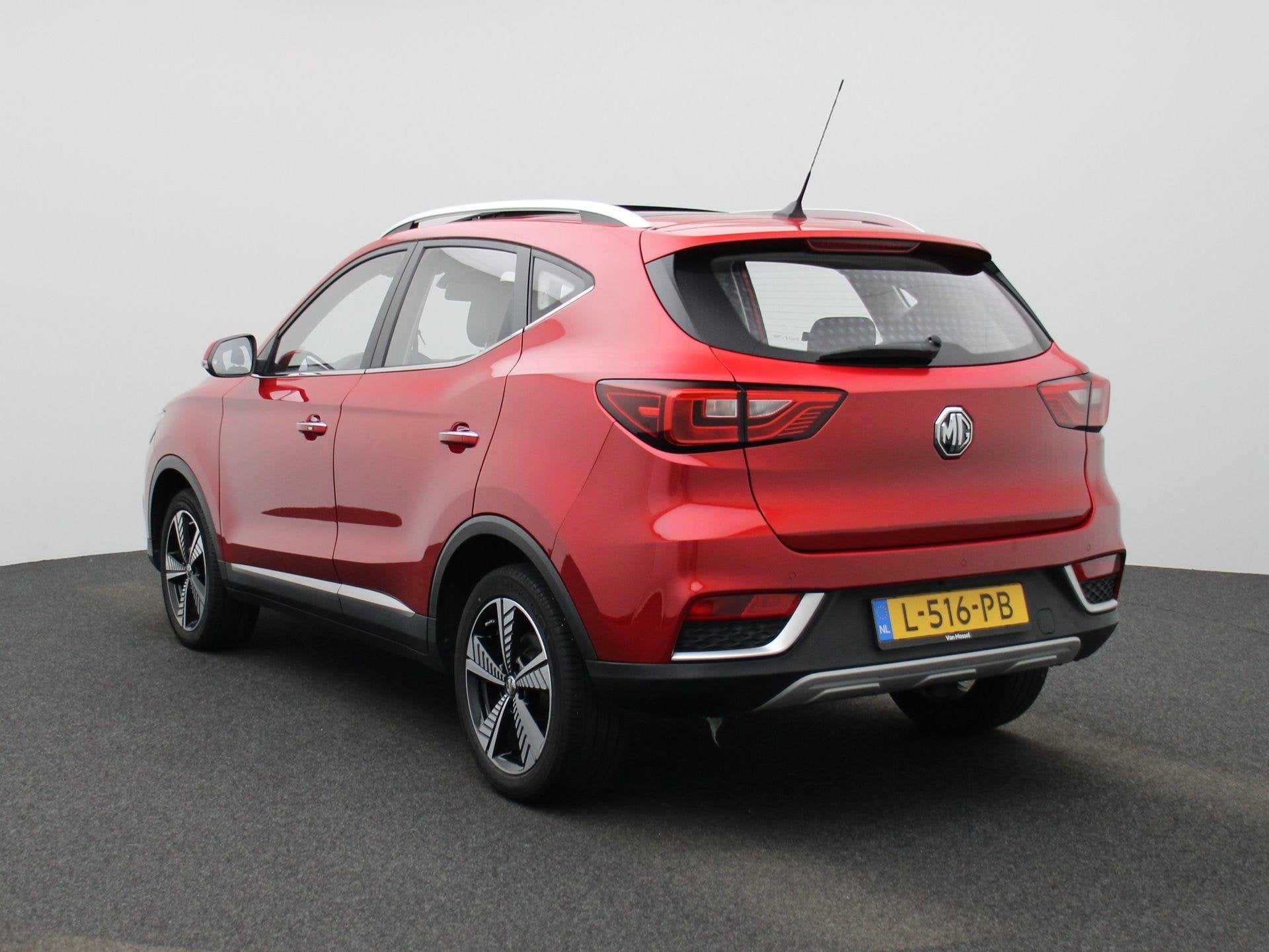 MG MG ZS EV Luxury 45 kWh | 97.09 | ACHTERUITRIJCAMERA | PAN, Gebruikt, 143 pk, ZS, 1507 kg