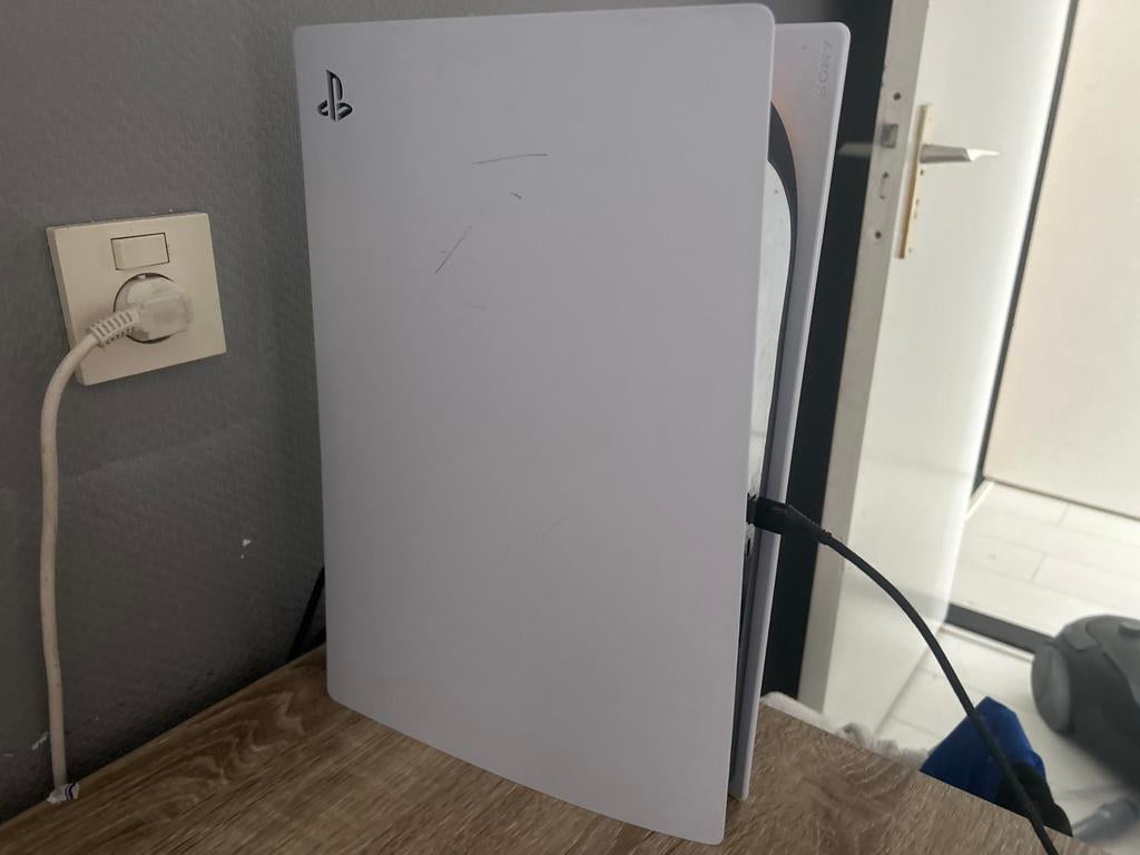 PS5 Digital Edition met witte controller - Zo goed als nieuw, Spelcomputers en Games, Spelcomputers | Sony PlayStation 5, Ophalen of Verzenden